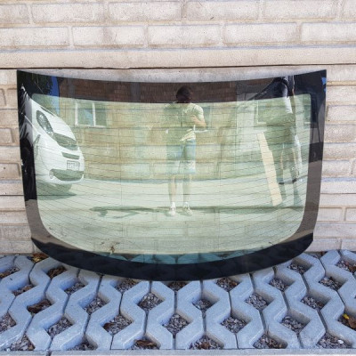 Szyba tył tylna SEDAN limuzyna OPEL Insignia 2008r