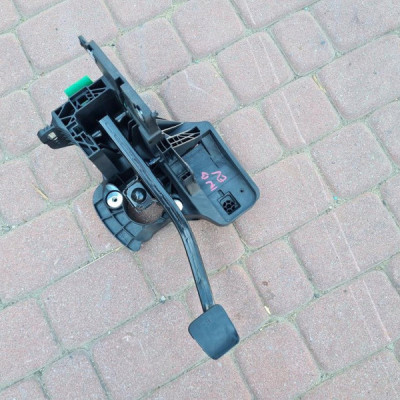 Pedał sprzęgła EU Opel Insignia B 84187606