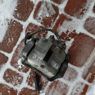 Zacisk przedni P 1.6CDTi Opel Insignia 22958766