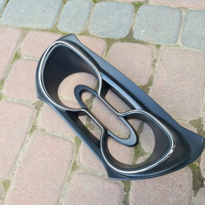 Osłona ramka licznika Renault Captur 682504768R