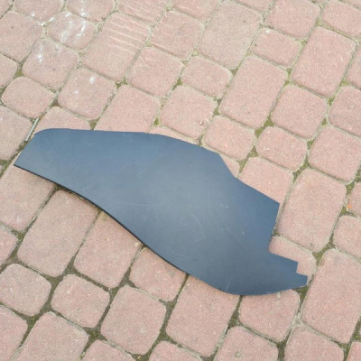 Obudowa osłona konsoli Renault Captur 689318476R