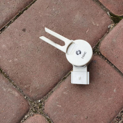 Czujnik pedału hamulca Opel Astra J 13583370