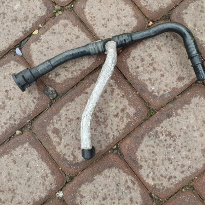 Przewód rura wąż 1.0T Opel Astra K V 55596796