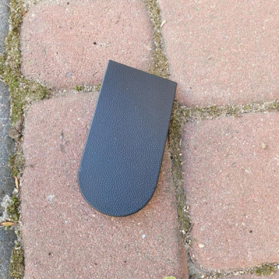 Osłona zaślepka boczka lewa Opel Corsa E 13238214