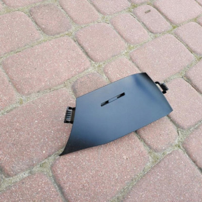 Osłona zaślepka pokrywa Opel Corsa E 13315869