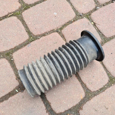 Odbój amortyzatora przód Opel Astra J IV 13257840