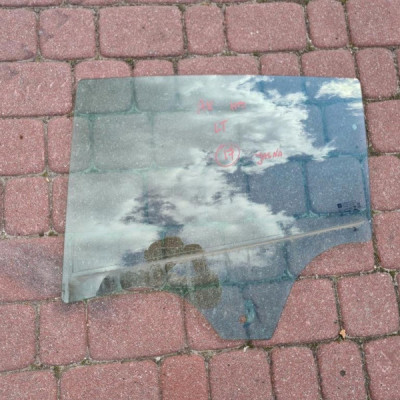 Szyba drzwi tył tylna lewa 2017r Opel Astra 5 K V