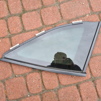 Szyba tył tylna prawa kombi Opel Astra K V 5 2019r