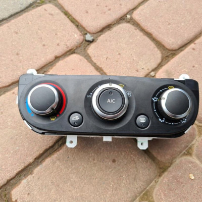 Panel klimatyzacji Renault Clio IV 272709355R