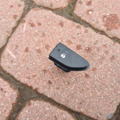 Włącznik blokady drzwi Renault Clio IV 252103678R