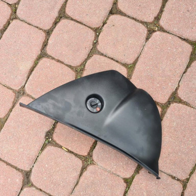 Osłona zaślepka deski Renault Clio IV 689209247R