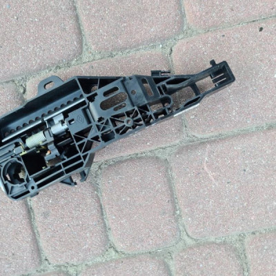 Klamka drzwi przód Renault Clio IV 806068456R