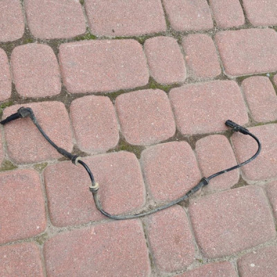 Czujnik ABS przód Renault Clio IV 479102979R