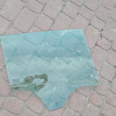 Szyba tył tylna kombi 2019r Opel Astra K V