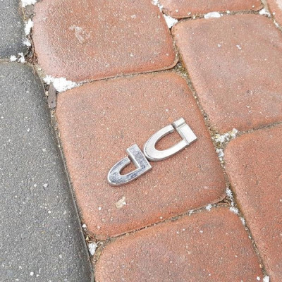 Napis emblemat logo dCi Vivaro Trafic