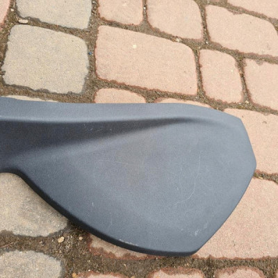 Osłona konsoli lewa Mercedes CLS W218 A2186800707