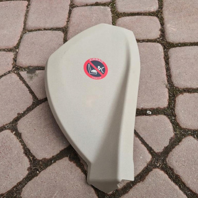 Osłona konsoli prawa Mercedes CLS W218 A2186800807