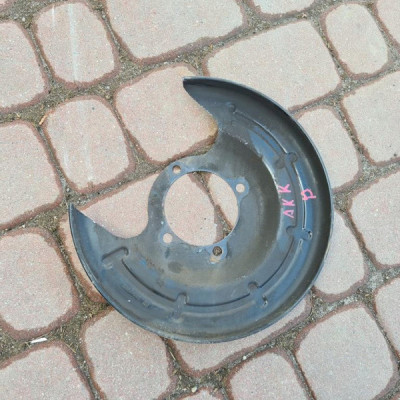 Osłona tarczy hamulcowej Opel Astra K V 13362353
