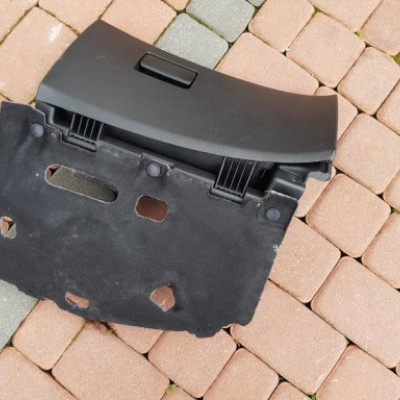 Schowek pasażera dolny Opel Zafira C 13296330