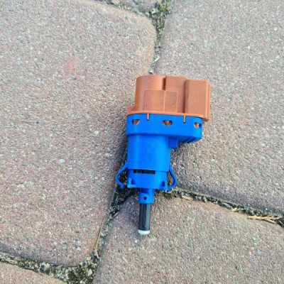 Czujnik pedału hamulca stopu Opel Combo D 50512681