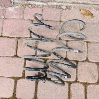 Sprężyny przód przednie AAHB Opel Insignia