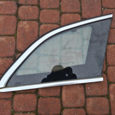 Szyba tył tylna 2013r kombi Opel Insignia