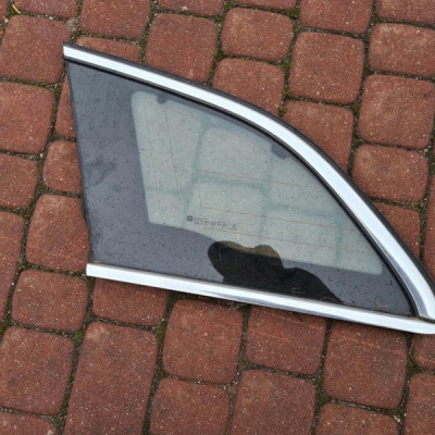 Szyba tył tylna 2013r kombi Opel Insignia