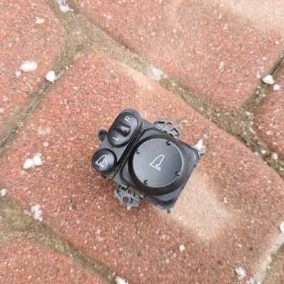 Przełącznik regulacji lusterek Honda Accord NH167L