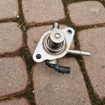Pompa wtryskowa 1.4T FL Opel Astra K V 12691320