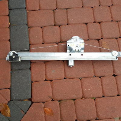 Mechanizm podnoszenia szyb TRAFIC III 128001471-B