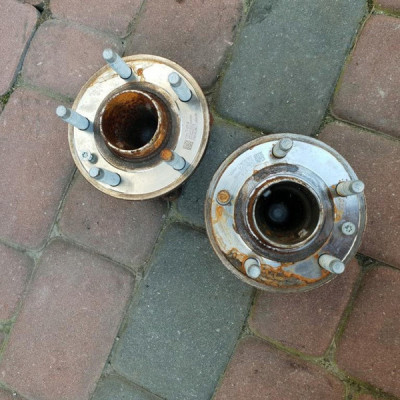 Piasta tył tylna łożysko Opel Astra 5 V K