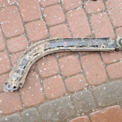 Wahacz tył tylny prawy 1.6JTD Opel Combo D