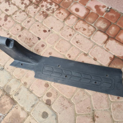 Obudowa osłona progu lewa Opel Combo D 735516551