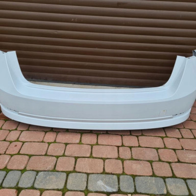 Zderzak tył SKODA Octavia IV 4 Sedan 5E6807421