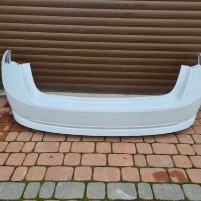 Zderzak tył SKODA Octavia IV 4 Sedan 5E6807421