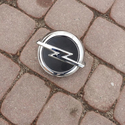 Przycisk zamek klapy Opel Astra K V 39153552