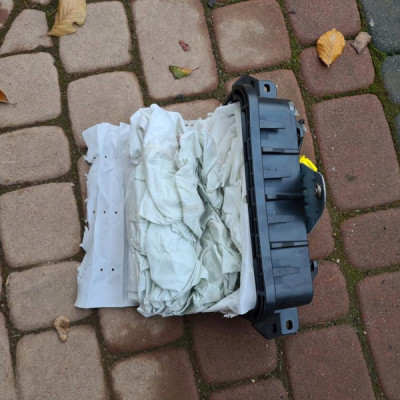 Poduszka pasażera USZK Opel Insignia B 84384322