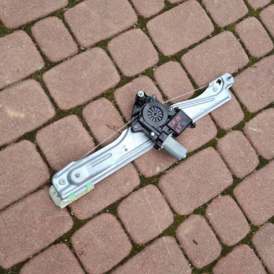 Podnośnik lewy tył Opel Insignia B 39176507