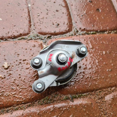 Regulacja fotela rączka uchwyt Opel Astra K V