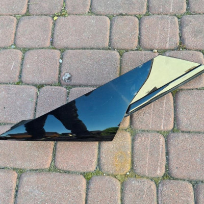 Listwa błotnika lewa Opel Astra K V LIFT 39130486