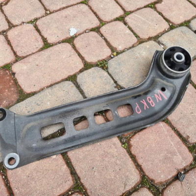 Wahacz zawieszenia kombi tył tylny Opel Insignia B