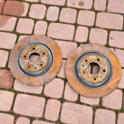 Tarcze tył tylne 4x4 tył tylny Opel Insignia B