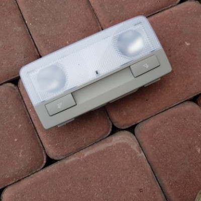 OŚWIETLENIE LAMPKA KABINY OPEL INSIGNIA 13285094