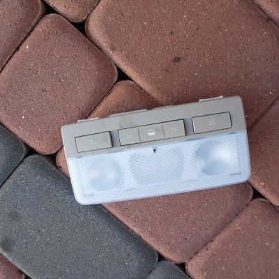 Lampka podsufitki światło Opel Astra IV 13285100
