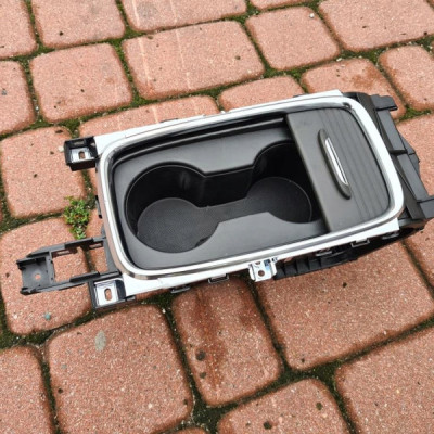 Schowek tunelu roletka półka Opel Astra K V 5