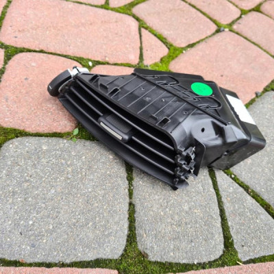 Kratka deski lewa LIFT Opel Insignia 23440306