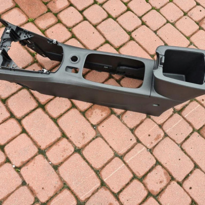 Tunel srodkowy europa Opel Astra K V 13412337