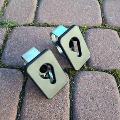 Zapinka rolety podsufitki Opel Astra K 13261815