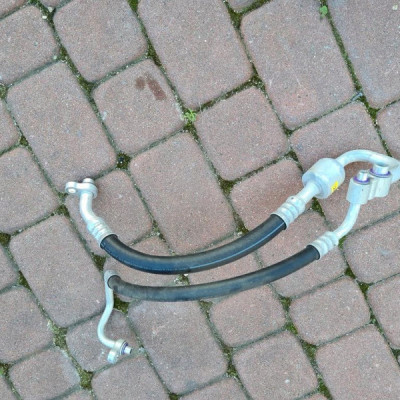 Przewód klimatyzacji 1.4T Opel Zafira C 39102536