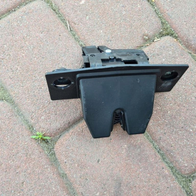 Zamek klapy tył HB Opel Insignia B 13524683